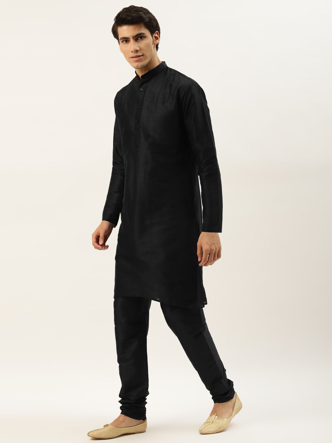 SOJANYA Kurta Solid Hitam Lelaki dengan Jaket Churidar & Nehru