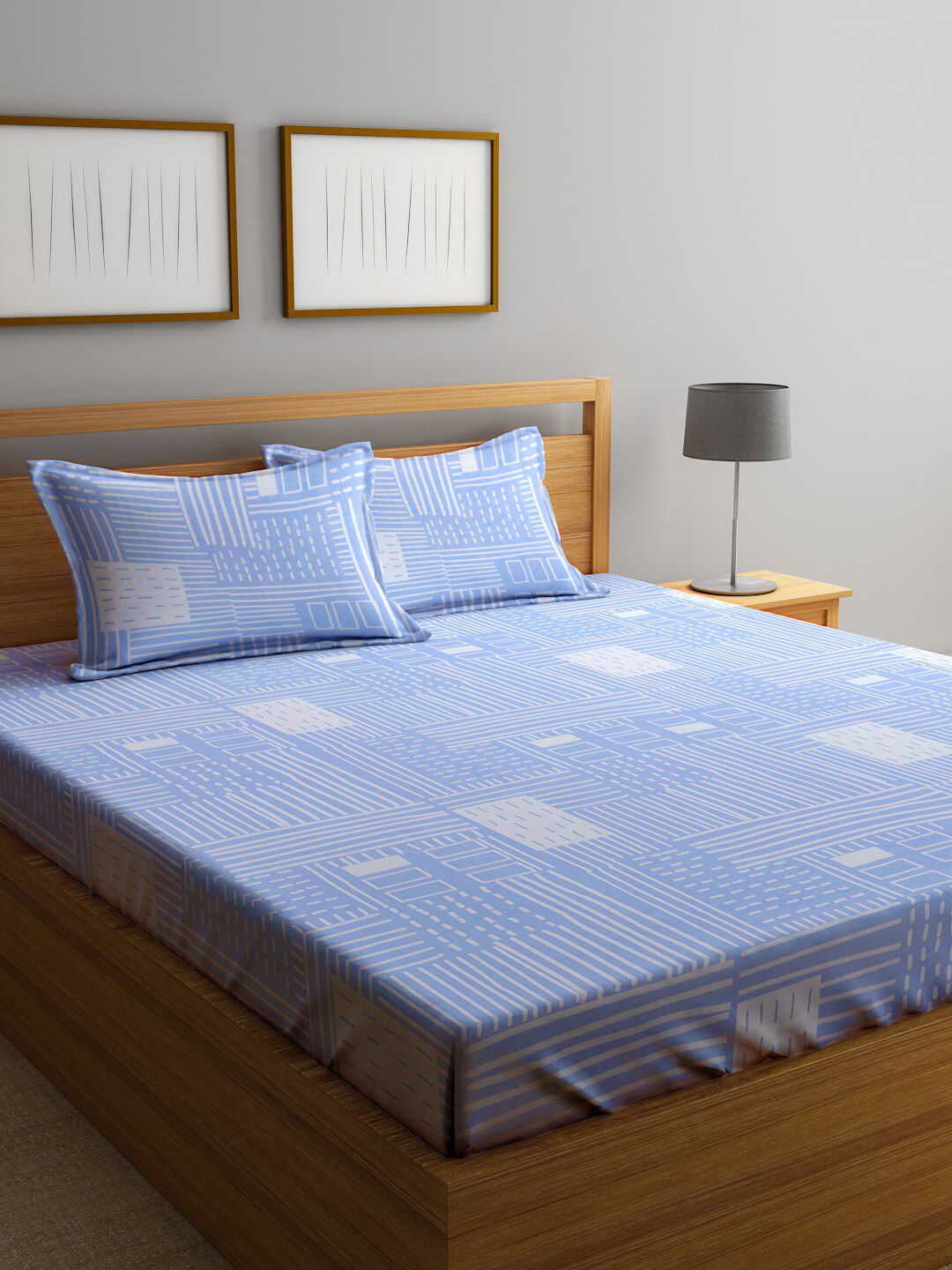 KLOTTHE Blue Geometric Patterned 300 TC Fitted King Bedsheet With 2 Pillow Covers