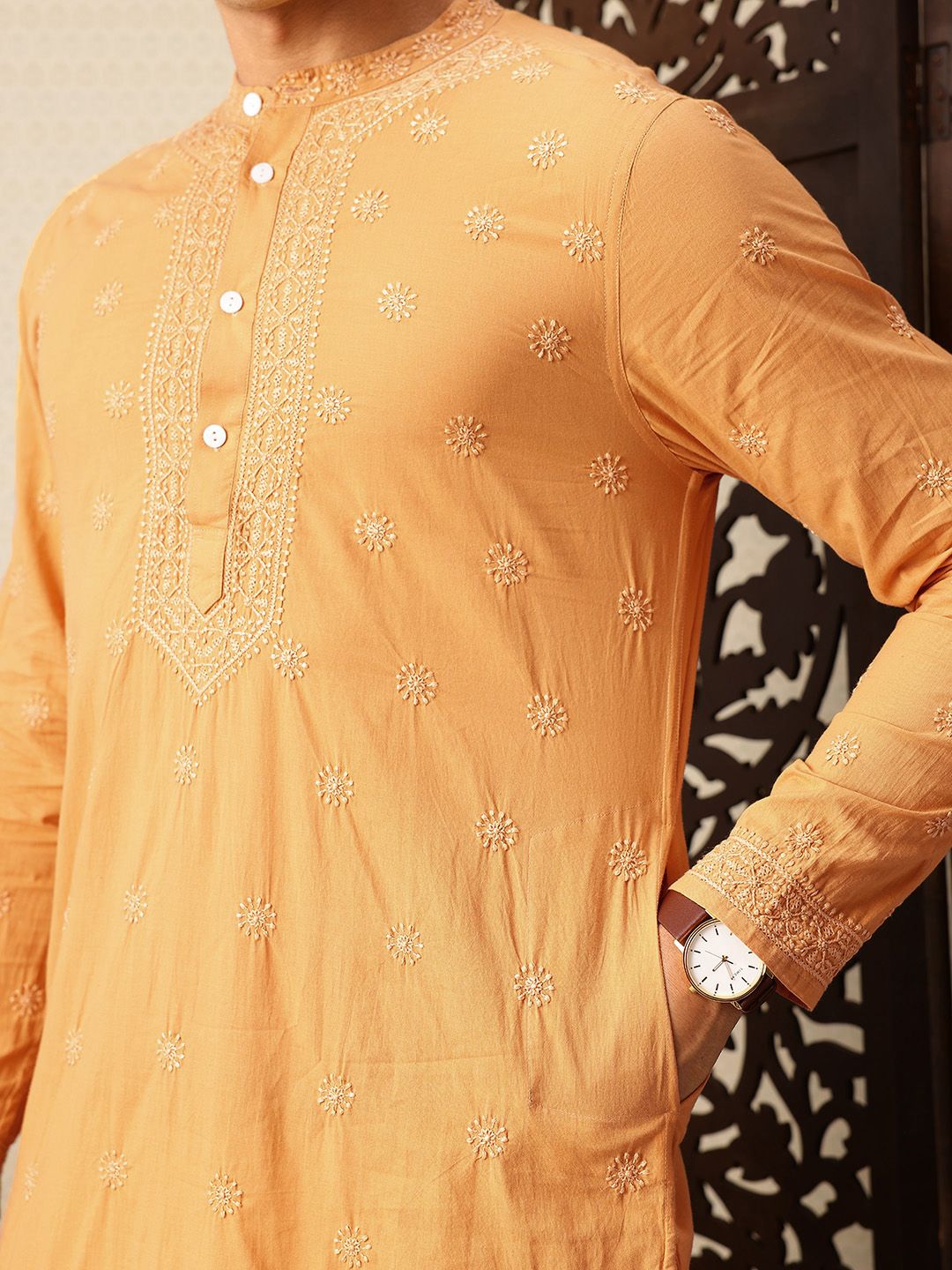 House of Pataudi Floral Embroidered Pure Cotton Jashn Kurta