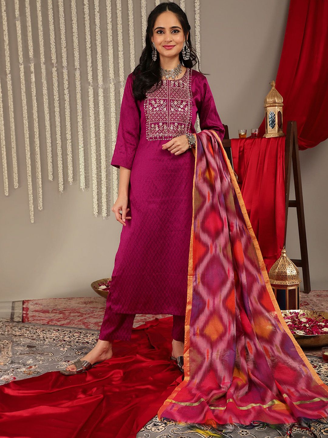 Varanga Ethnic Motifs Woven Design Regular Zari Work Kurta With Trousers & Dupatta