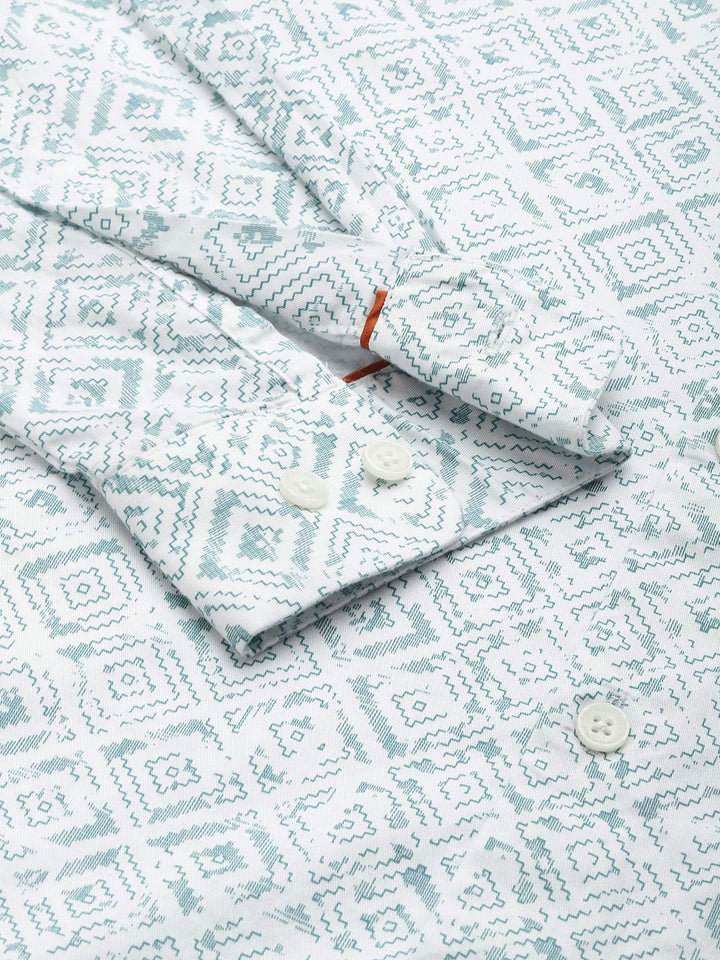 Park Avenue Pure Cotton Slim Fit Geometric Printed Casual Shirt