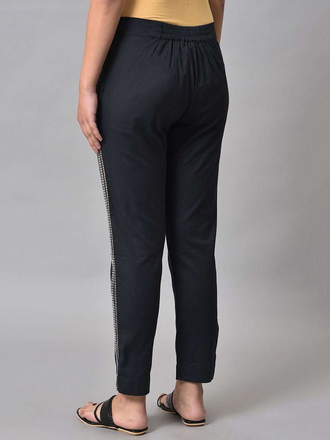 W Women Mid-Rise Regular Fit Trousers