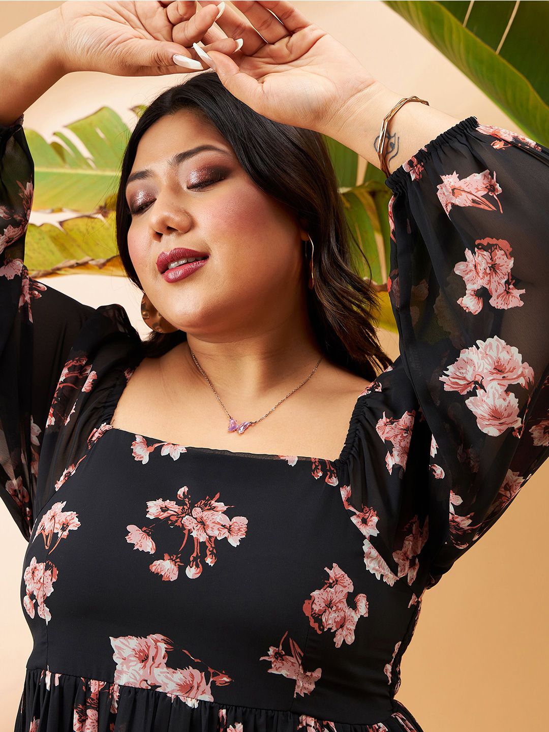 SASSAFRAS Curve Plus Size Black Floral Printed Puff Sleeves Smocked Fit & Flare Dress