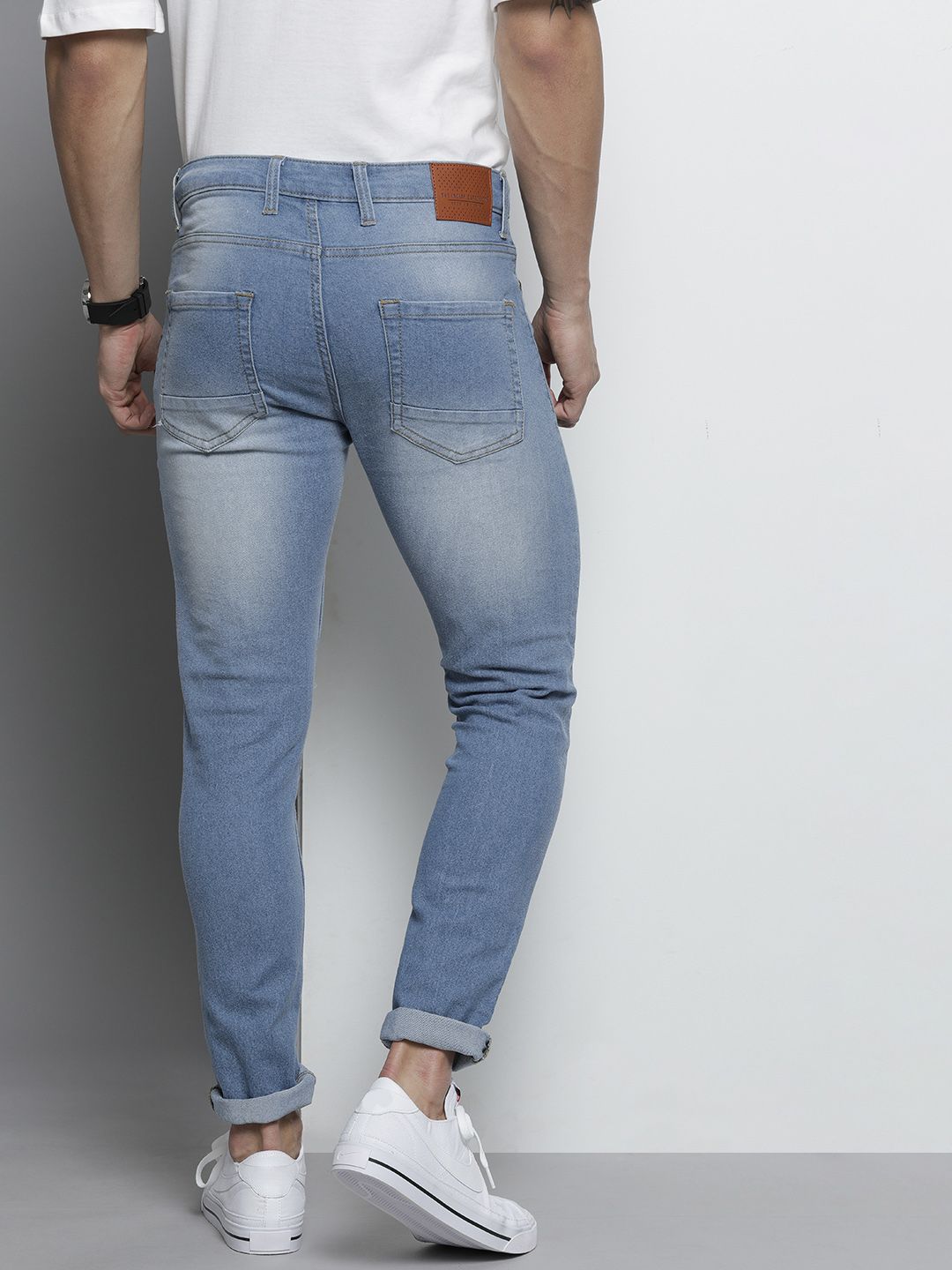 The Indian Garage Co Men Blue Slim Fit Light Fade Stretchable Jeans
