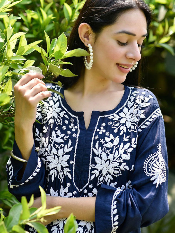 Rumah Chikankari Wanita Navy Blue Modal Chikankari Sulam Kurta