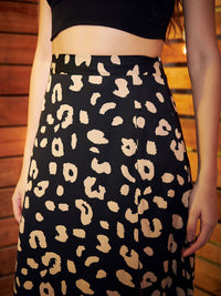 Berrylush Black Flared Maxi Skirt