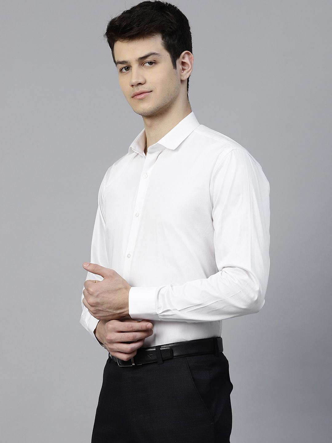 MANQ Men White Slim Fit Solid Party Shirt