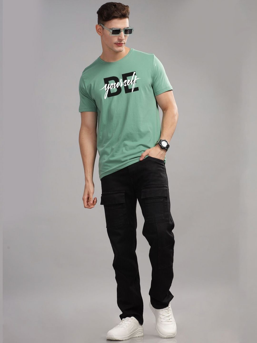 ADRO Men Typography Printed Applique T-shirt
