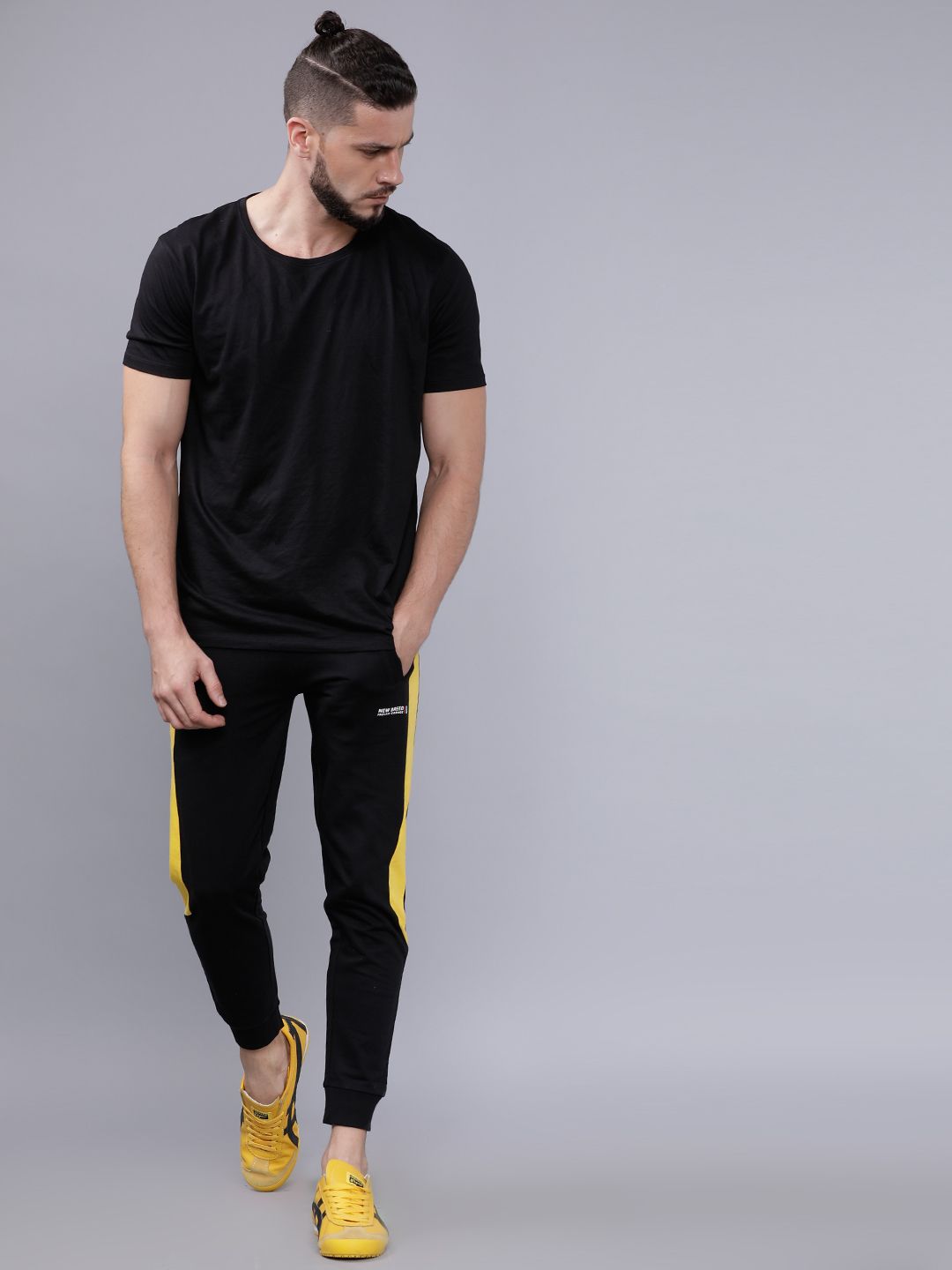 The Indian Garage Co Men Black Solid Slim-Fit Joggers