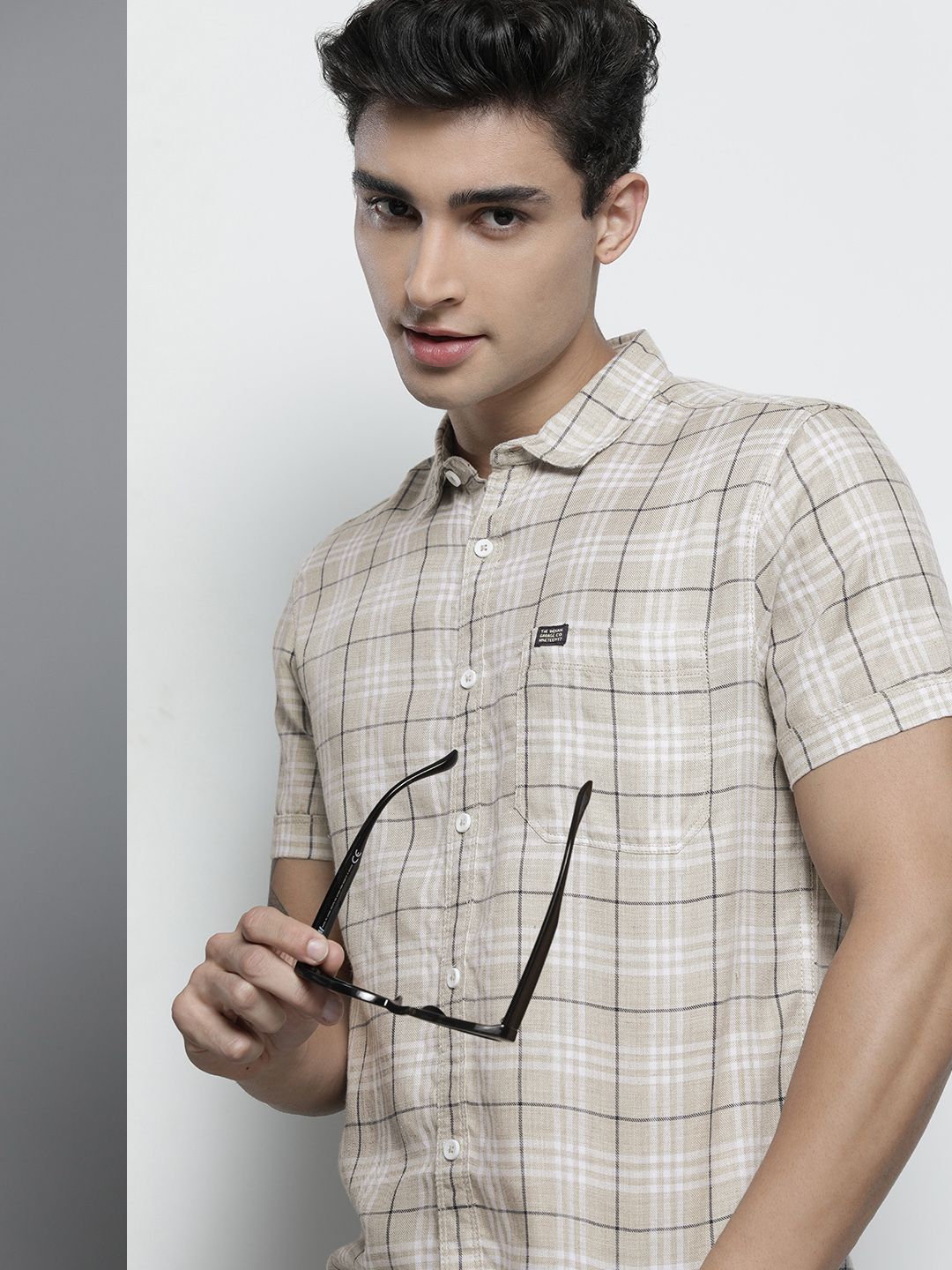 The Indian Garage Co Men Beige & White Tartan Checked Casual Shirt