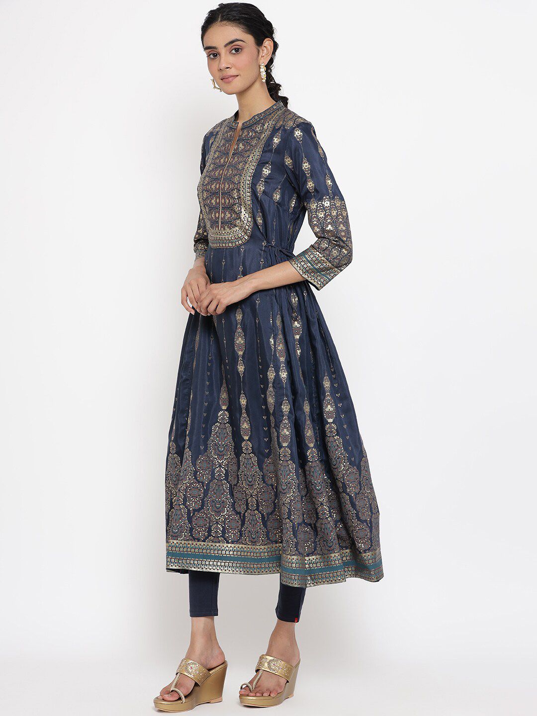 W Women Blue Ethnic Motifs Printed Kurta with Trousers