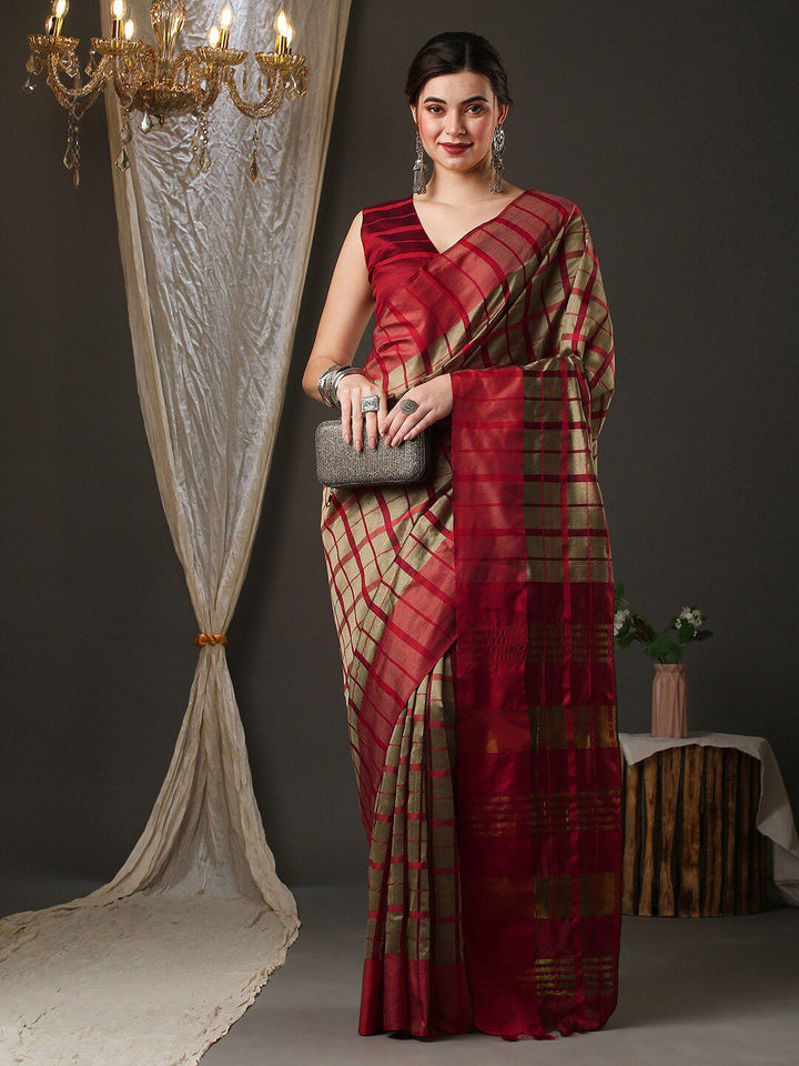 Saree mall Checks Silk Blend Saree