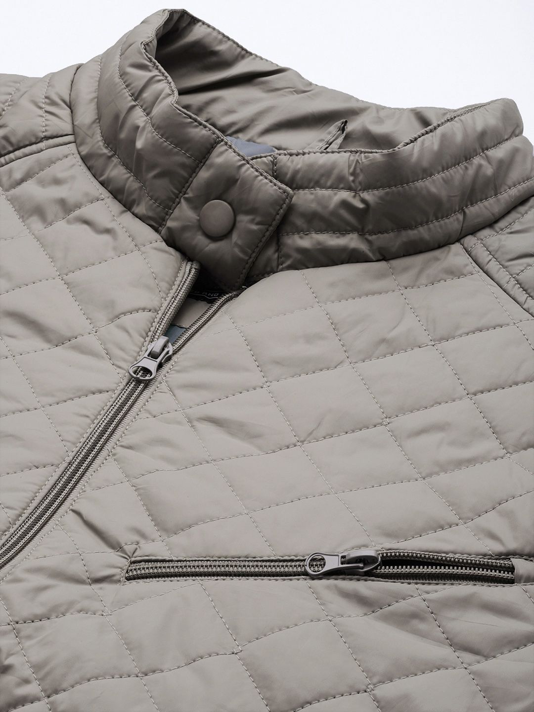 The Indian Garage Co Men Slim Fit Zip-Front Puffer Jacket with Insert Pockets