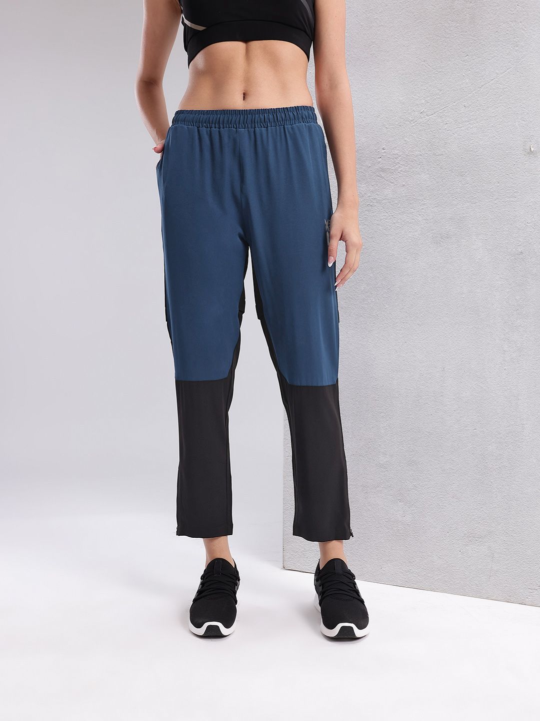 HRX by Hrithik Roshan Women Colourblocked Rapid-Dry Running Cropped Track Pants