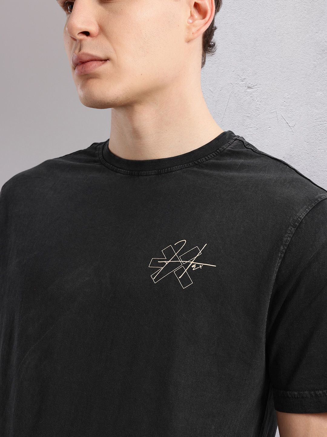 HRX by Hrithik Roshan Pure Cotton Cargo-Pocketed Lifestyle T-shirt