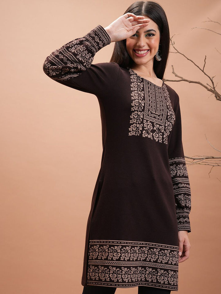 Vishudh Winter Floral Printed Kurta
