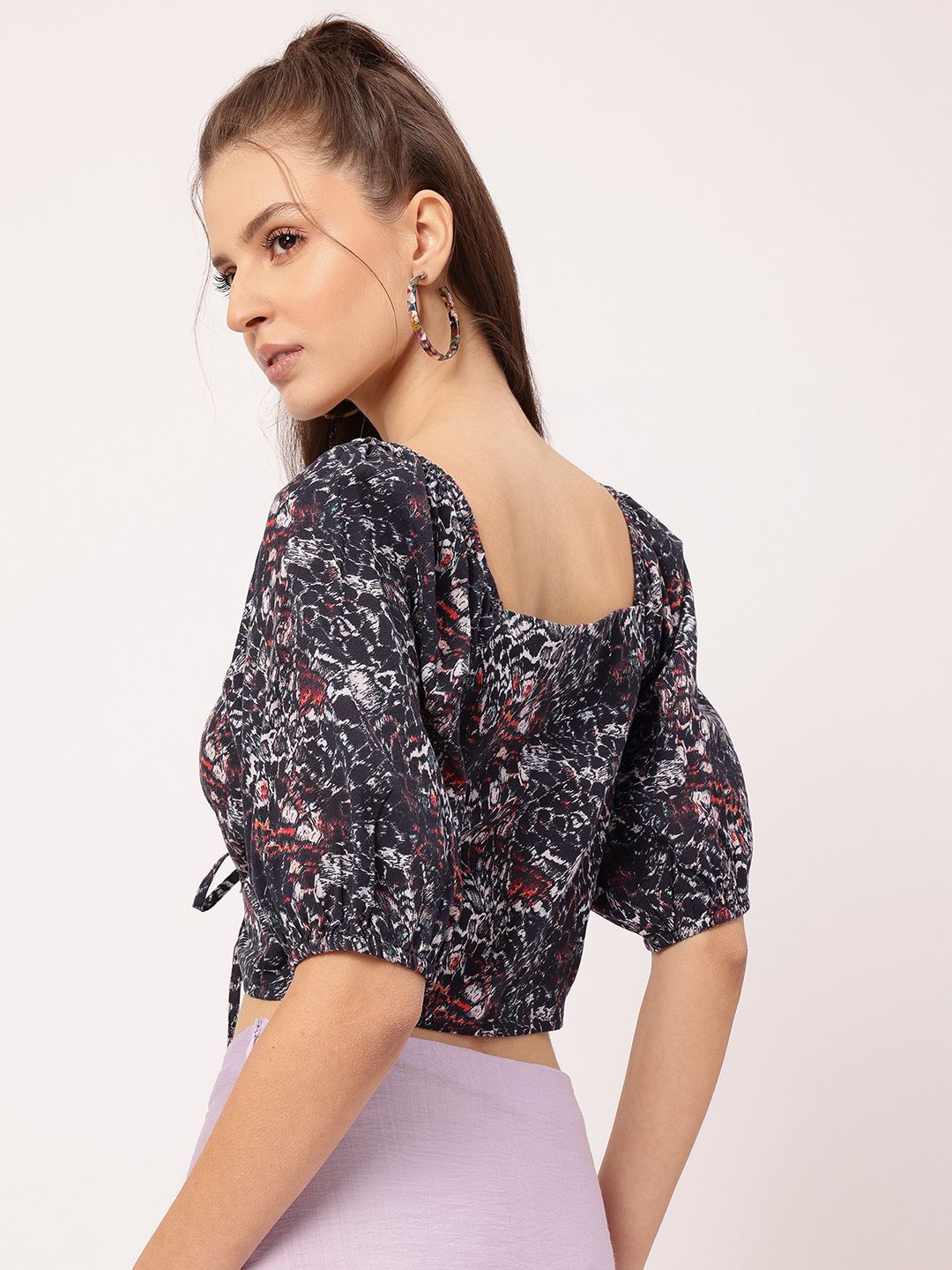 DressBerry Abstract Affair Front Tie-Ups Puff Sleeve Top