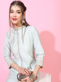 Vishudh Women Green Solid Viscose Rayon Kurta with Trouser