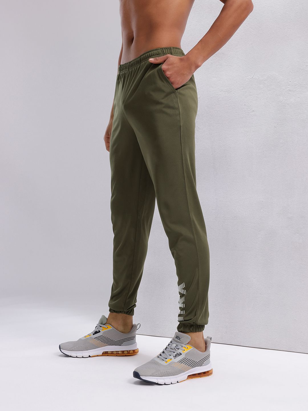 HRX by Hrithik Roshan Men Typography Print Rapid-Dry Training Joggers