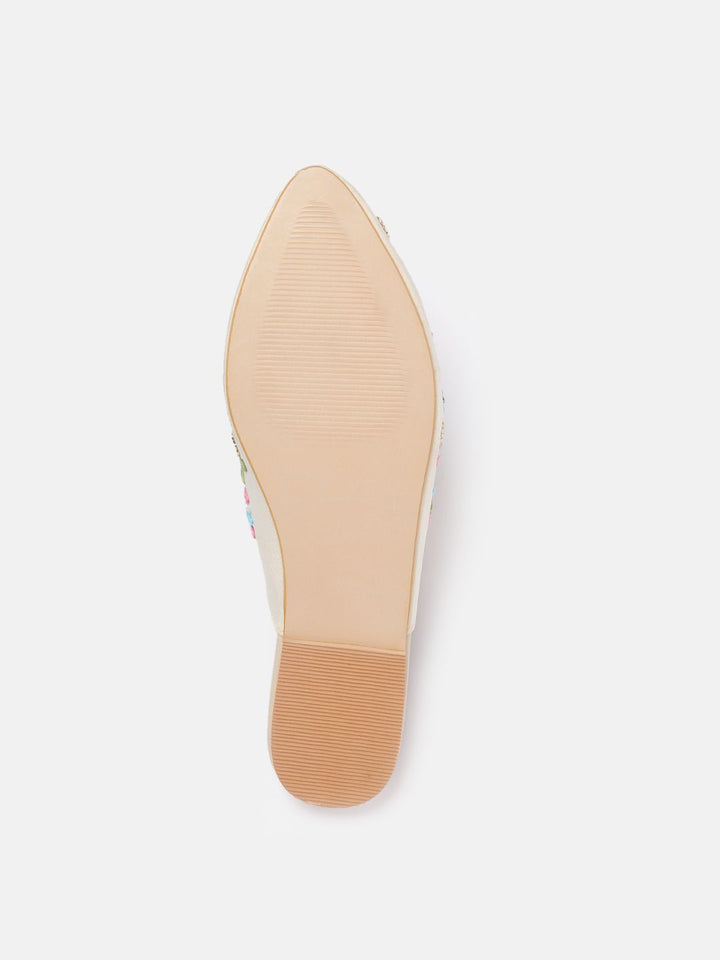 House of Pataudi Embroidered Detailed Mules