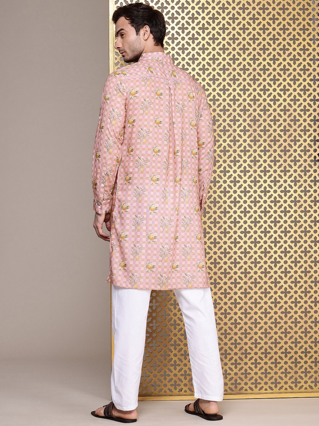 House of Pataudi Checked Jashn Kurta