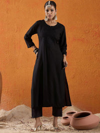 Indo Era Floral Embroidered Thread Work Straight Kurta