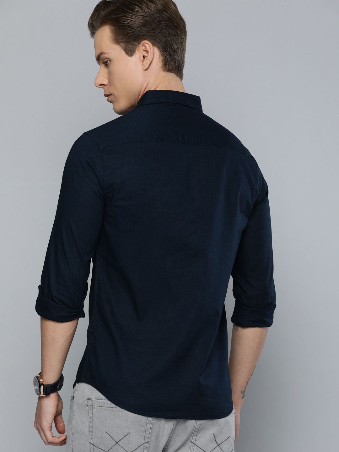 The Indian Garage Co Men Navy Blue Slim Fit Solid Casual Shirt