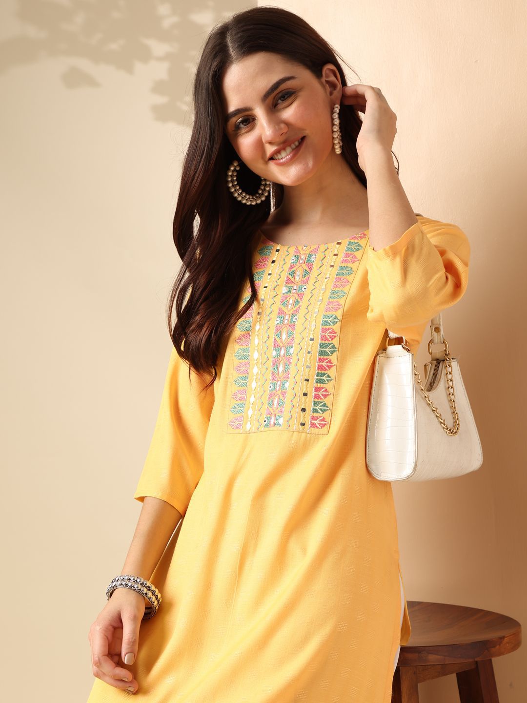 Anouk Round Neck Yoke Design Straight Kurta