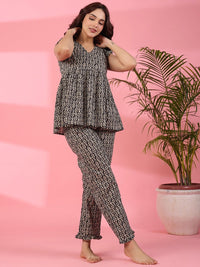 SANSKRUTIHOMES Geometric Printed Pure Cotton Night Suit