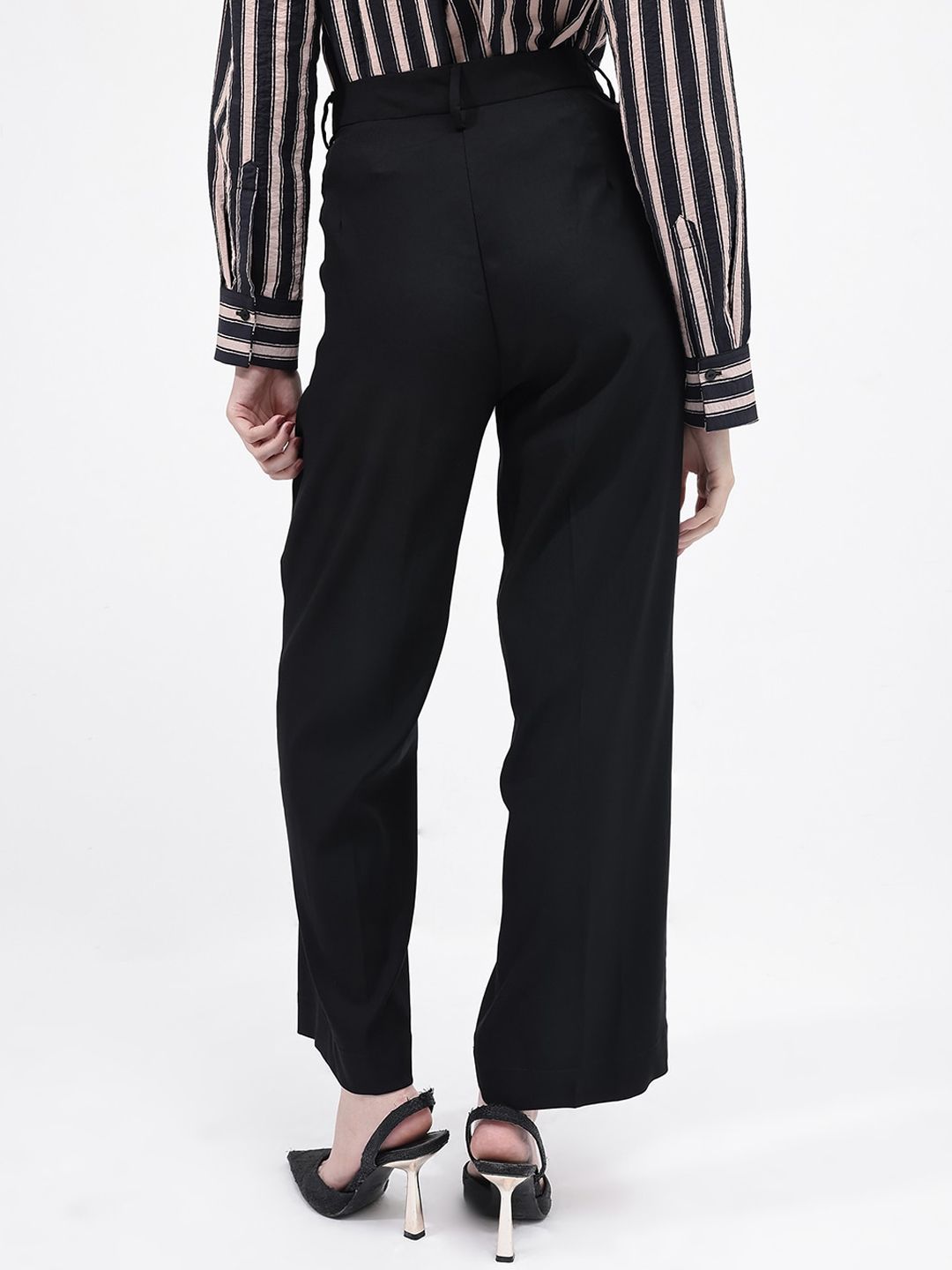RAREISM Women Straight Fit Mid-Rise Trousers
