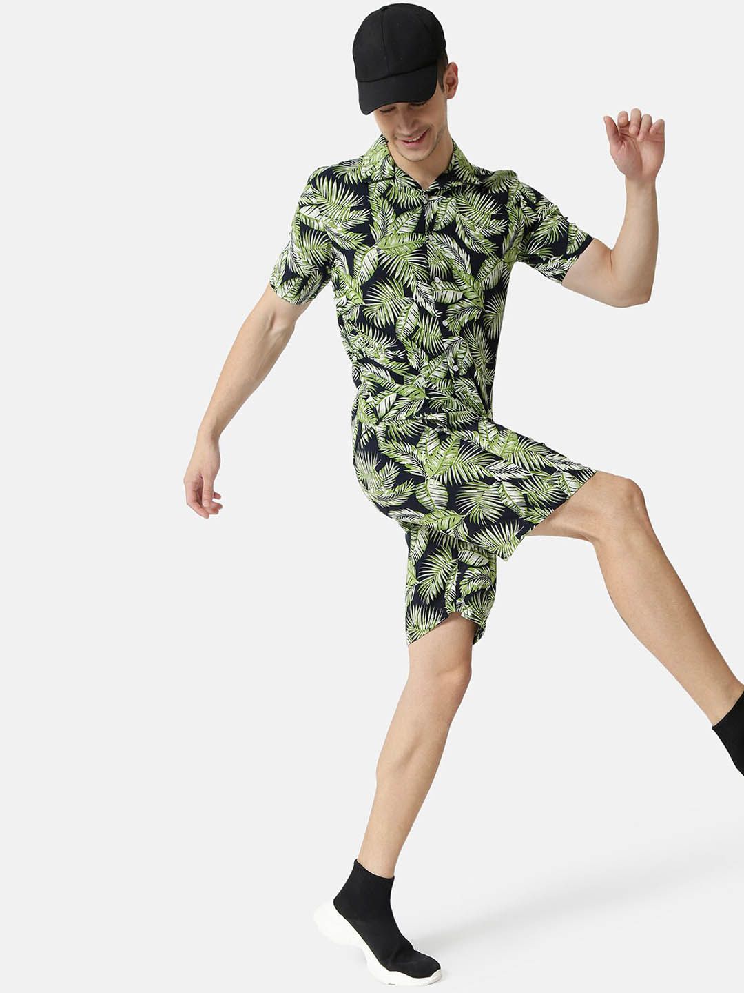 Campus Sutra Men Green & Black Printed Co-Ords