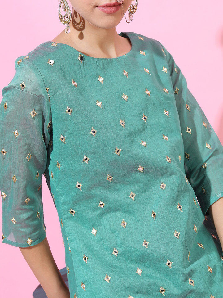 Vishudh Women Turquoise Blue Embroidered Kurta Set