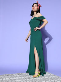 Berrylush Women Gorgeous Green Solid Elevated Gown