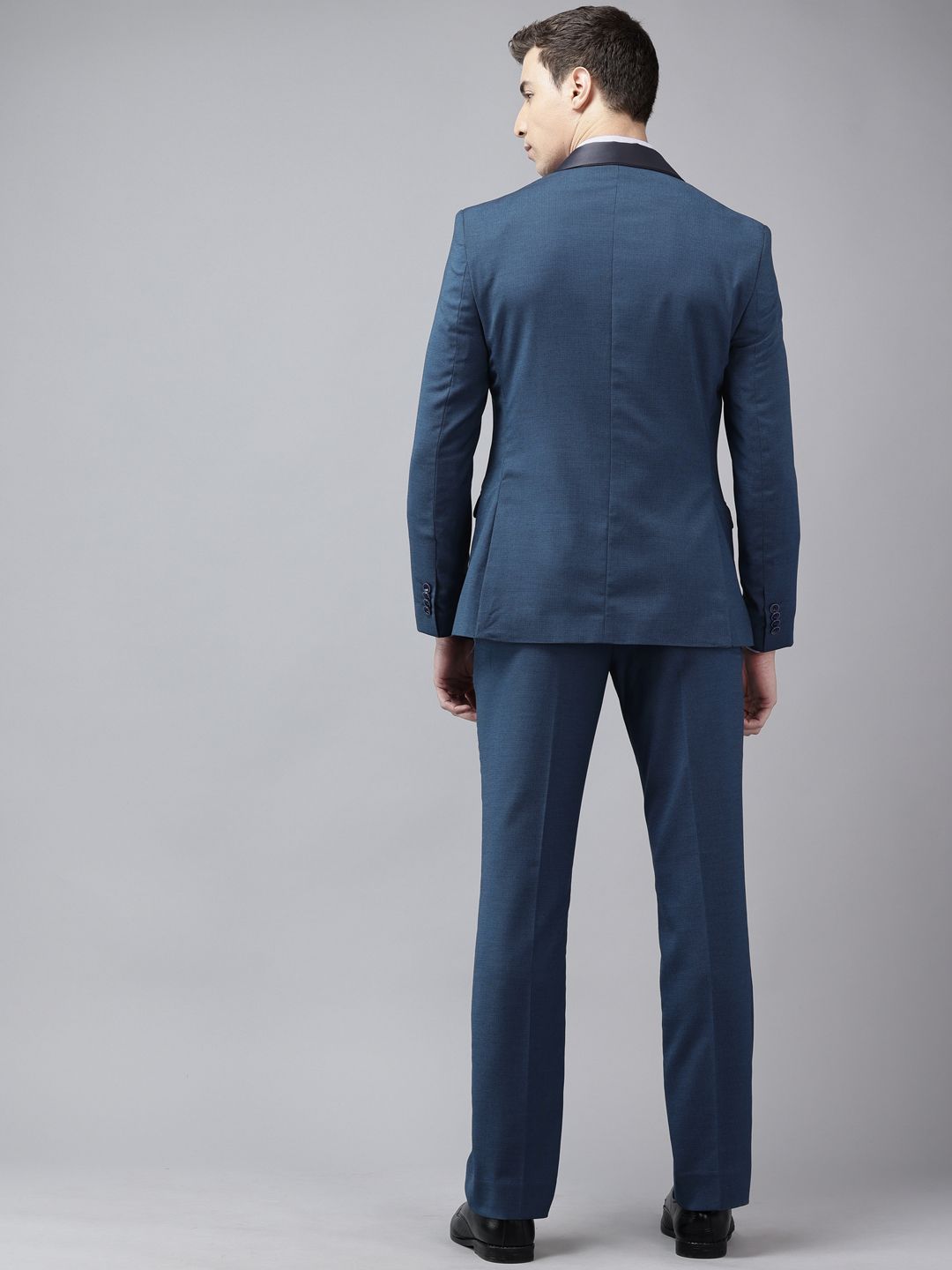 Park Avenue Super Slim Fit Shawl Collar Self-Design Single-Breasted Two-Piece Party Suit