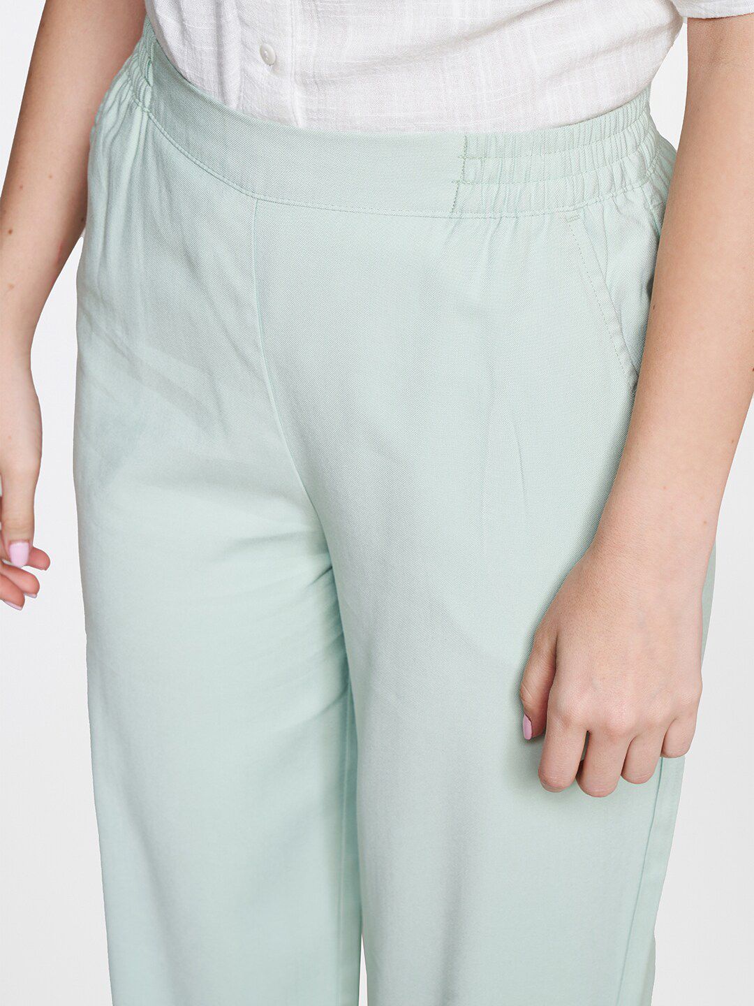 AND Women Mid-Rise Trousers
