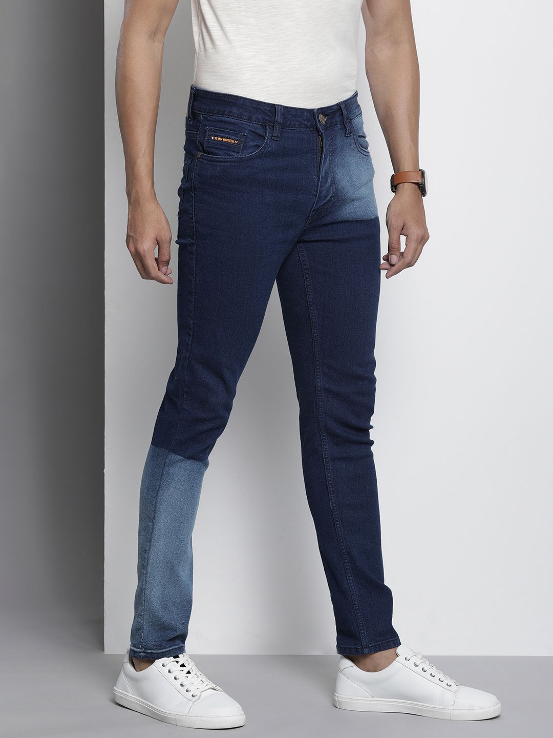 The Indian Garage Co Men Slim Fit Heavy Fade Stretchable Jeans
