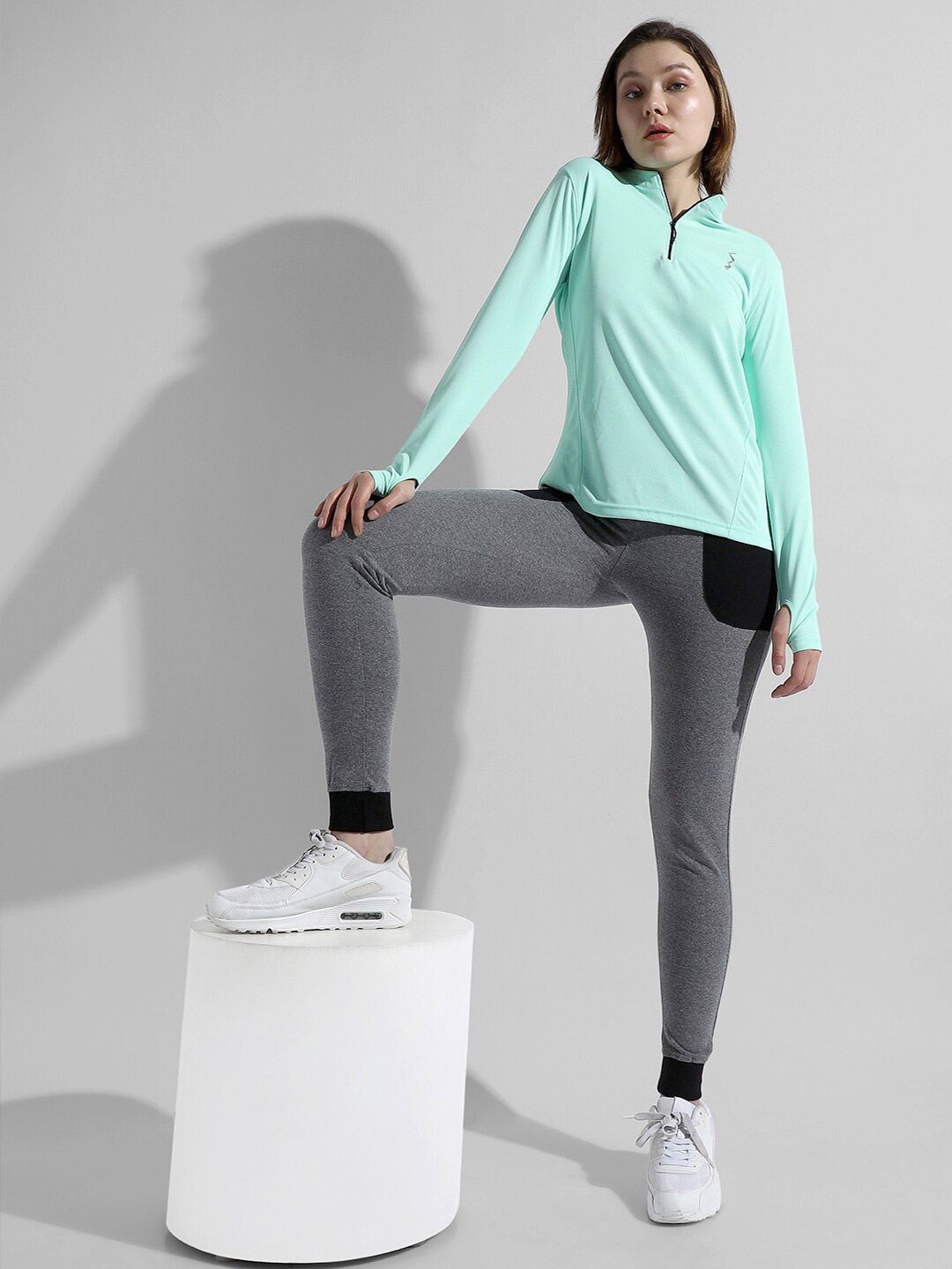 Campus Sutra Band Collar Drop Shoulder Sleeves Sports T-shirt