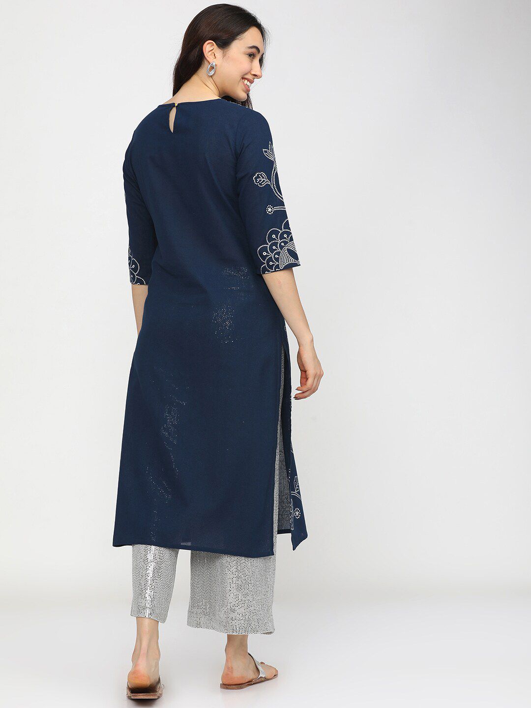 Vishudh Women Navy Blue Paisley Printed Keyhole Neck Kurta