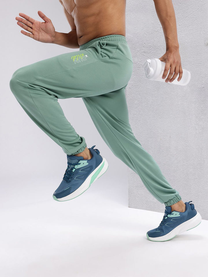 HRX by Hrithik Roshan Men Rapid-Dry Running Joggers