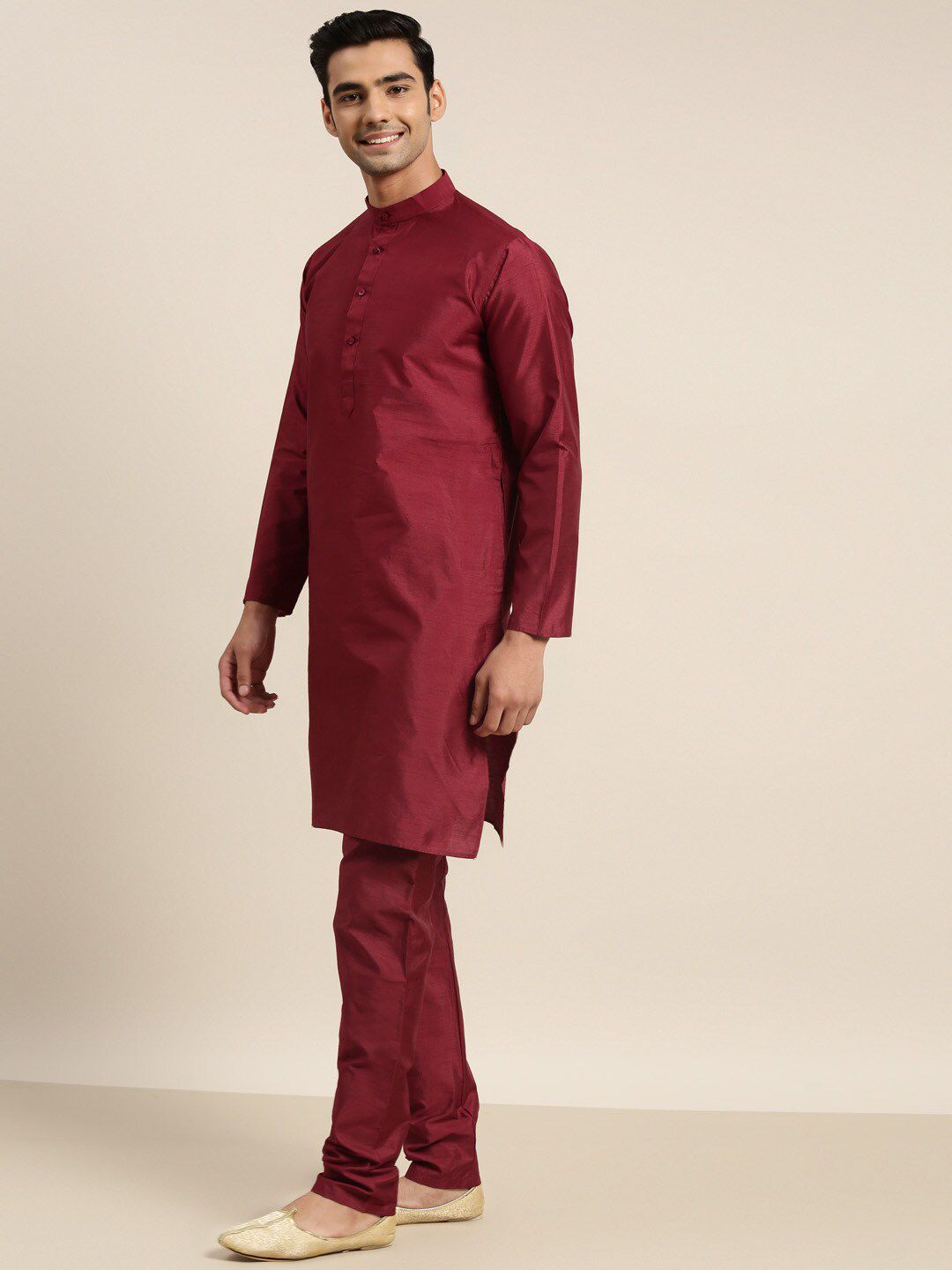 SOJANYA Manadrin Collar Kurta with Pyjamas & Nehru Jacket