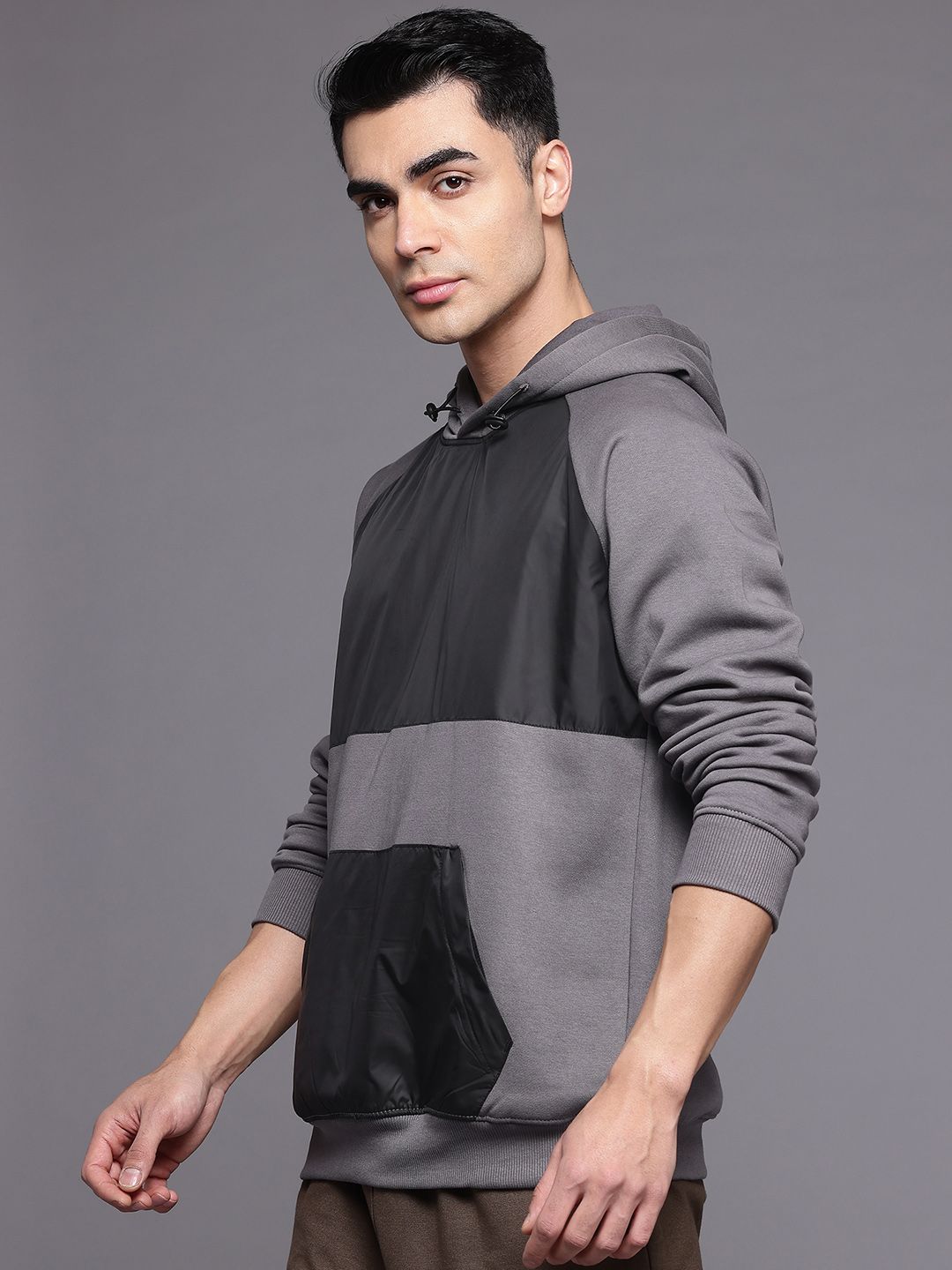 HRX by Hrithik Roshan Colourblocked Hooded Training Sweatshirt