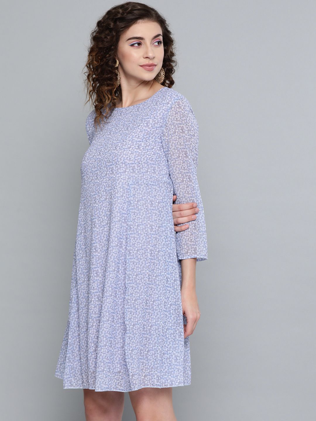 SASSAFRAS Lavender & Off-White Ditsy Floral Trapeze Dress