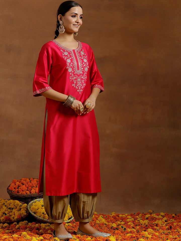 Libas Women Ethnic Motifs Thread Work Kurta