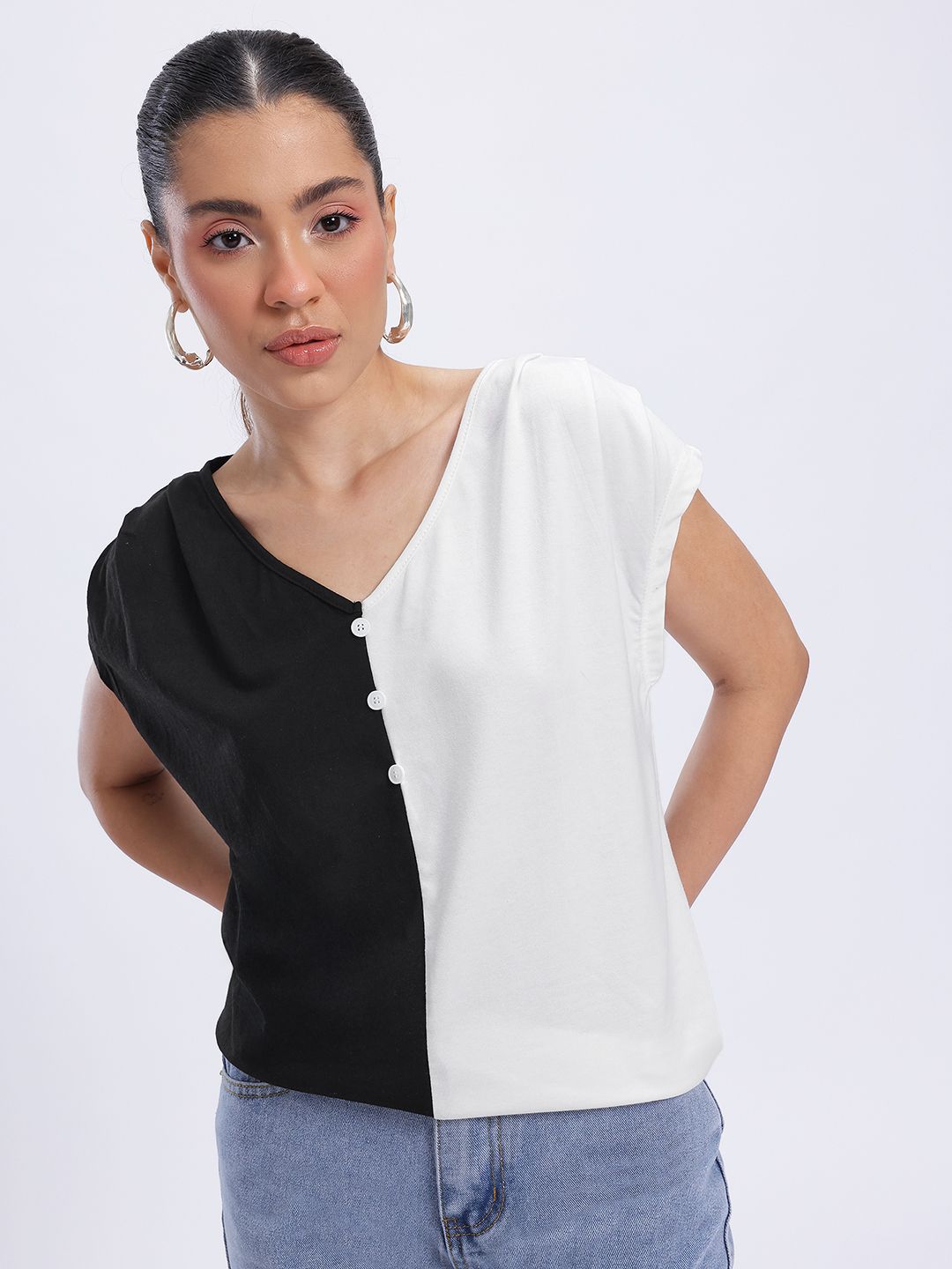 DressBerry Colourblocked Extended Sleeves Shirt Style Top