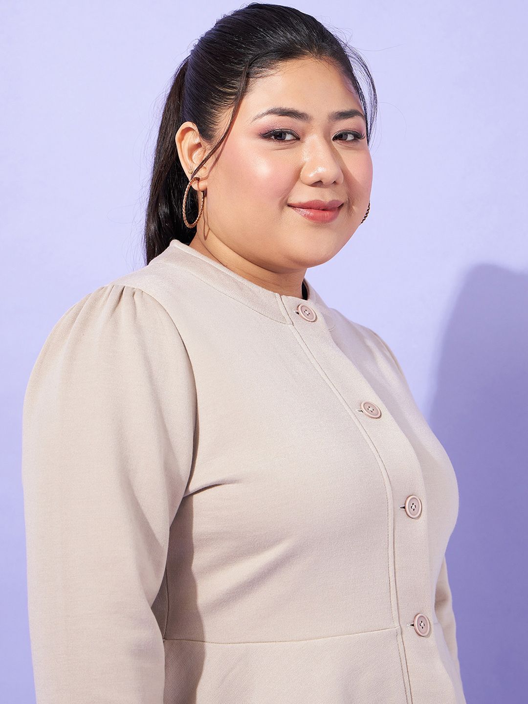 SASSAFRAS Curve Plus Size Grey Mandarin Collar Tailored Jacket
