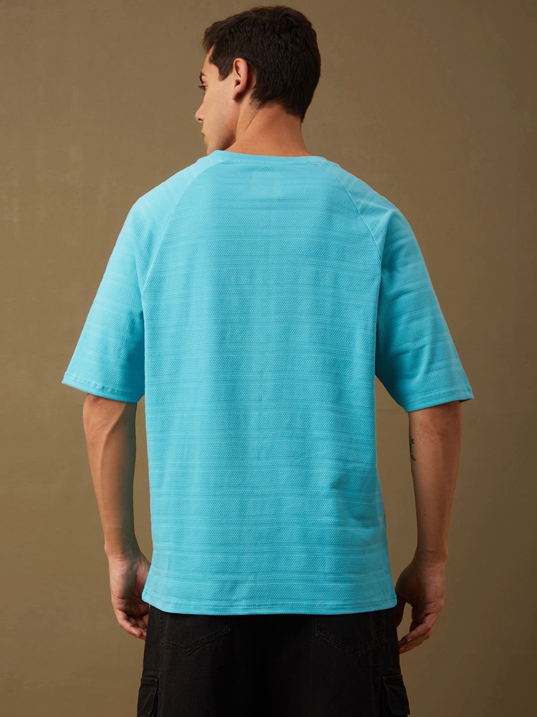 DILLINGER Men Solid Popcorn Structure Oversized Raglan T-Shirt