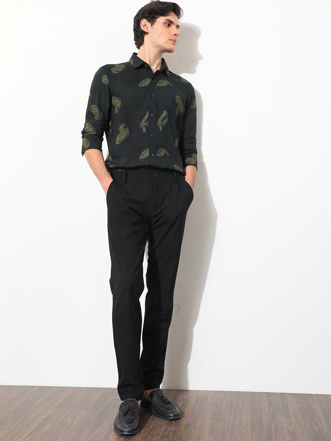 RARE RABBIT Men Inari Slim Fit Abstract Printed Shirt