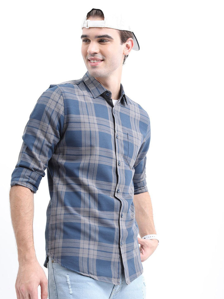 HIGHLANDER Men Checked Casual Slim Fit Shirt