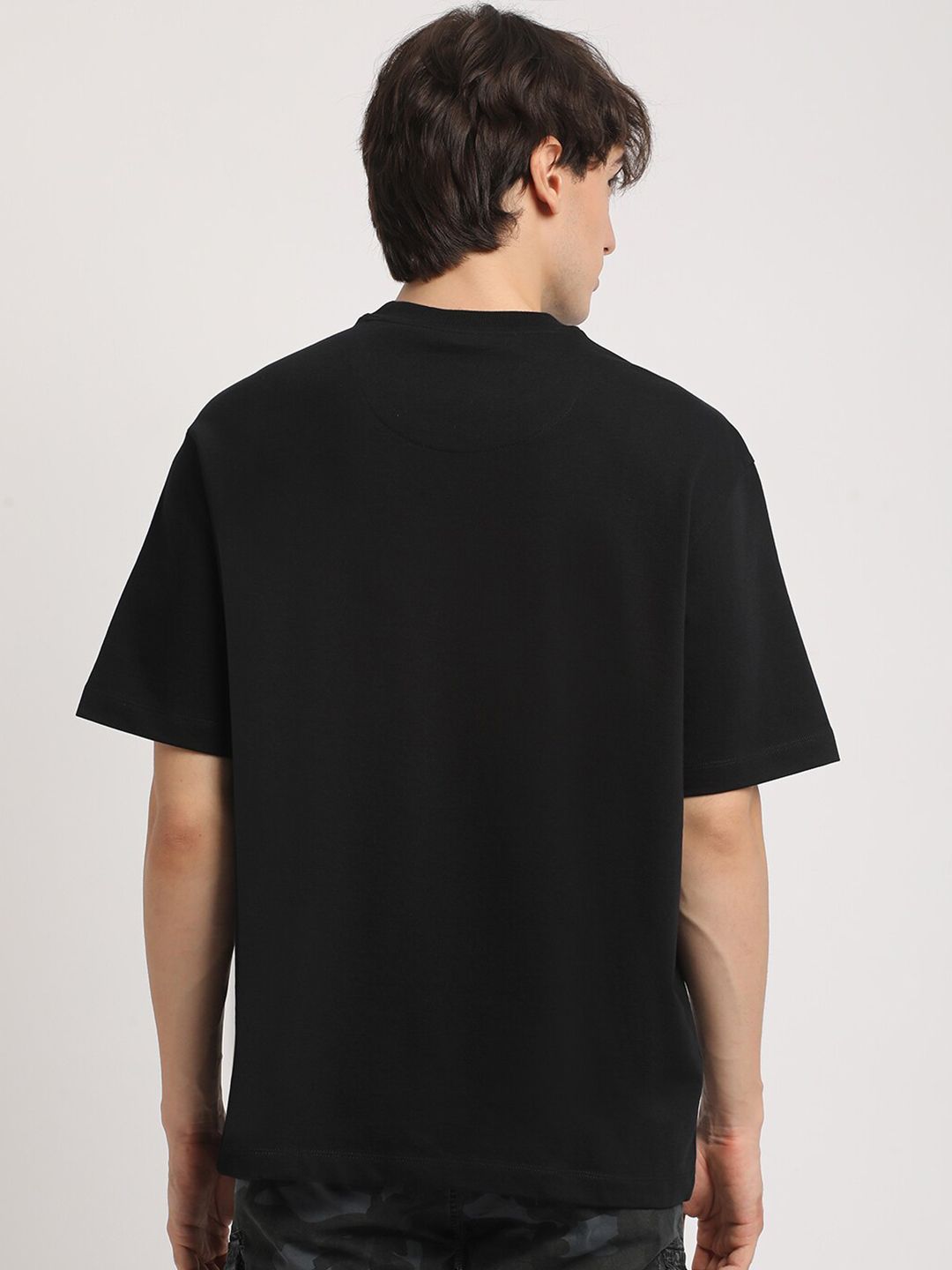 THE BEAR HOUSE Men Solid Oversized Crew Neck T-shirt
