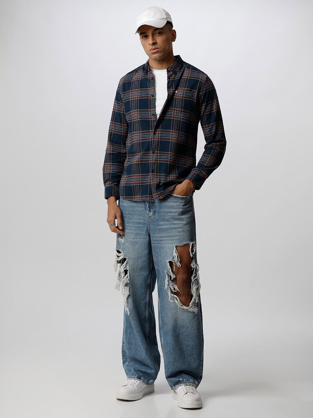 THE BEAR HOUSE Slim Fit Tartan Checks Pure Cotton Casual Shirt